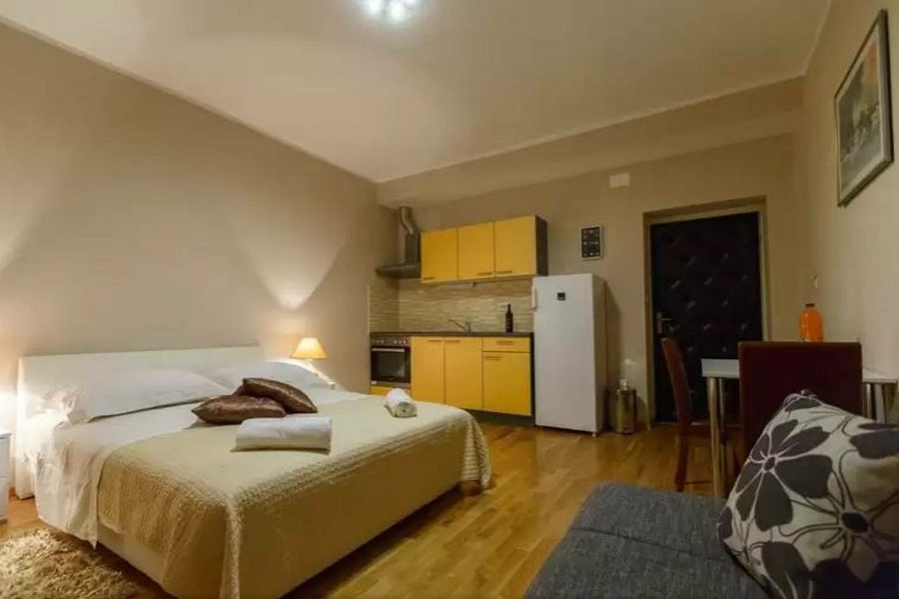 Apartman And Golden Gate *